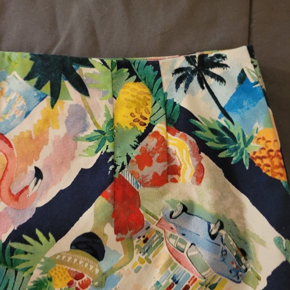 Talbots Tropical Print Mini Skirt Hawaii Flamingo EUC Size 2P - Picture 3 of 6